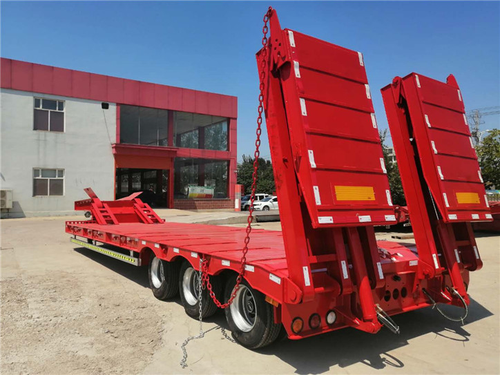 大型設(shè)備在運輸卸車時需要怎么做？這些事項都要注意了！